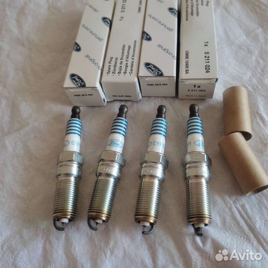 Свеча зажигания Форд Фокус-3 5211024 иридий,ориг
