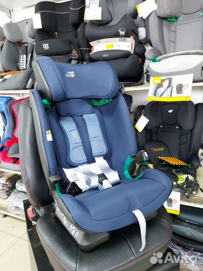 Автокресло britax roemer Advansafix M i-size 9-36