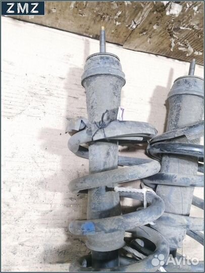 Амортизатор на Mitsubishi Grandis NA4W