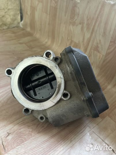 Дросельная заслонка