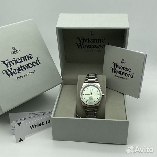 Женские часы Vivienne Westwood