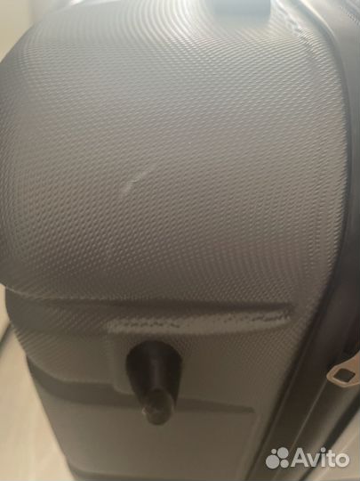 Чемодан на колесах