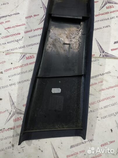 Обшивка стойки w210 Mercedes левая