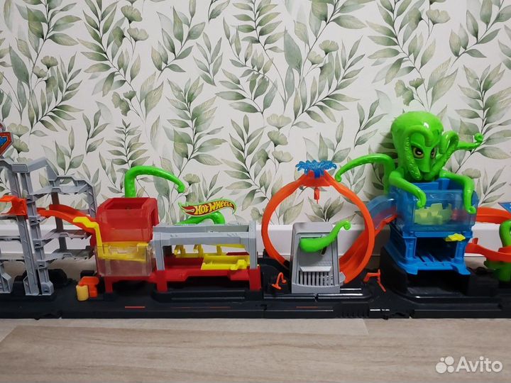 Игрушечный трек Mattel Hot Wheels Сити