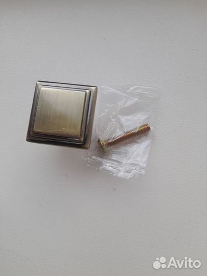Ручка мебельная новая металлическая