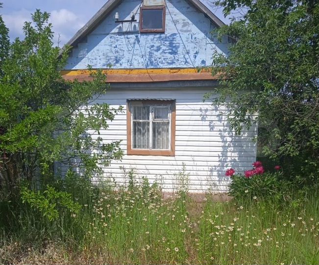 Дача 16 м² на участке 6 сот.