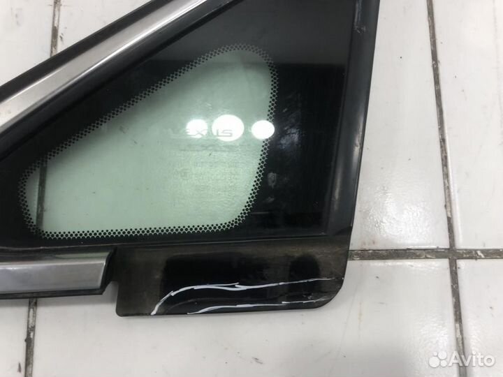 Стекло кузовное глухое левое Lexus RX III (2008—2012)