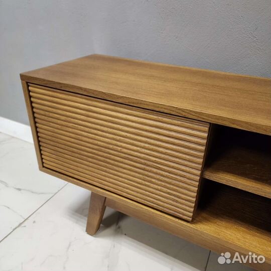 Тумба под телевизор