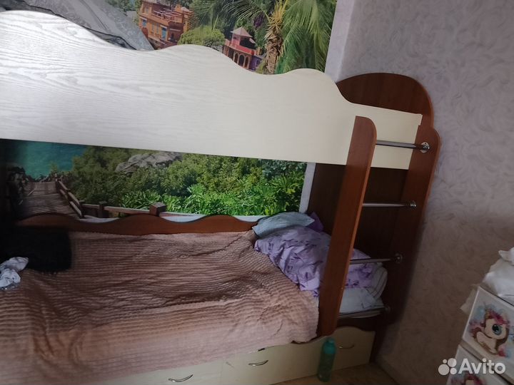 Двухъярусная кровать бу