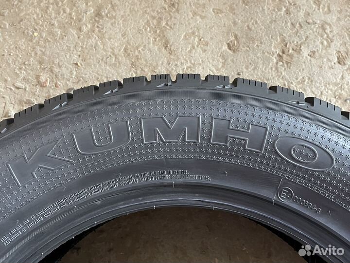 Kumho I'Zen RV KC15 255/60 R18