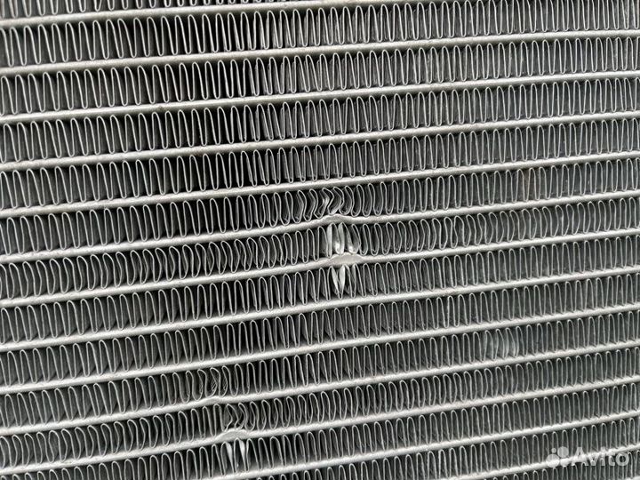 Радиатор охлаждения двигателя Opel Astra J 1.4-1.6