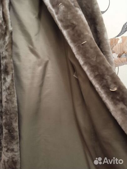 Шуба мутоновая с капюшоном 50 52
