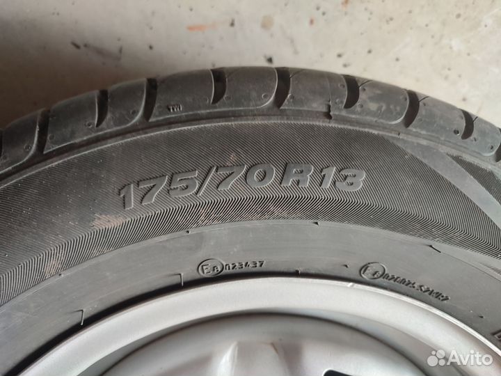 Viatti Strada Asimmetrico 175/70 R13 82