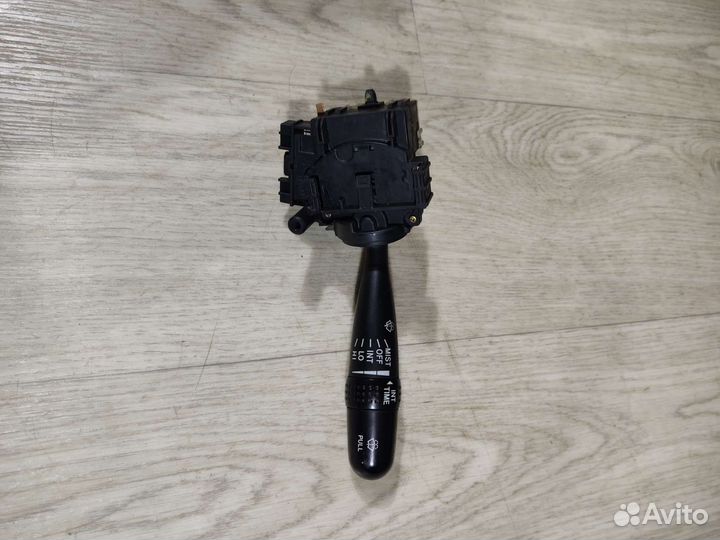 Toyota Corolla 120 подрулевой переключатель правый