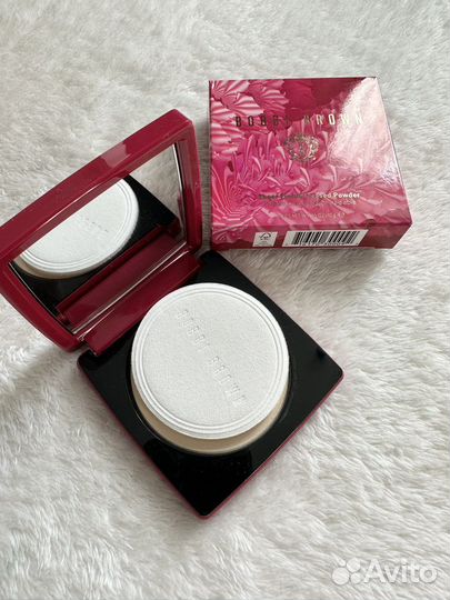 В наличии Bobbi Brown пудра 01 pale yellow