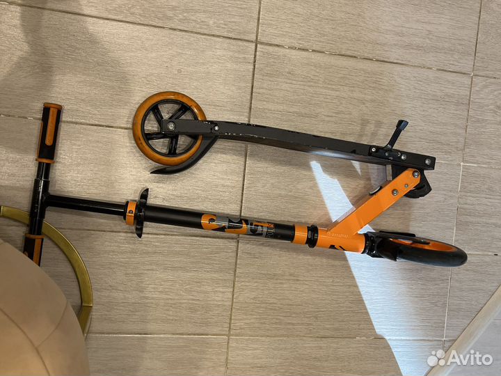 Продаю б/у самокат