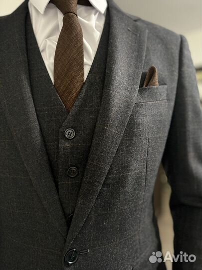 Мужской свадебный костюм