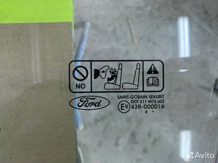 Стекло двери переднее левое Ford Focus 2 хэтчбек