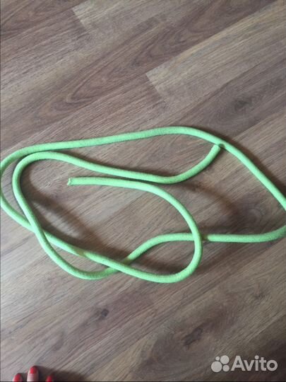 Продаю гимнастический мяч, булавы