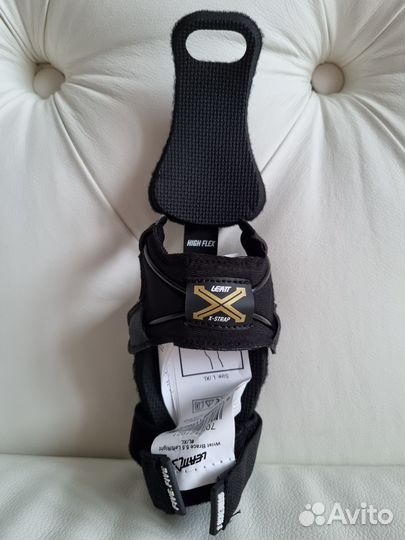 Фиксатор 3aпяcтья Leatt Wrist Brace Вlасk Черный
