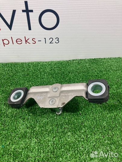 Ответная часть замка багажника Audi A3 8P BZB 2007