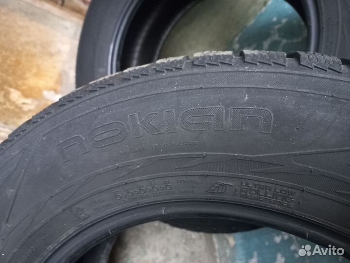 Nokian Tyres Hakkapeliitta R2 SUV 215/65 R16 102R