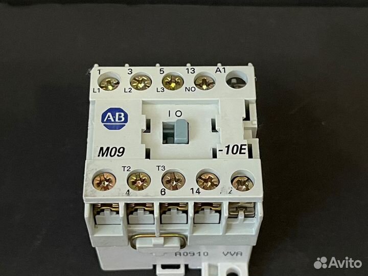 Контактор Allen-Bradley 100-MO9NZ*3 новый, 1 шт