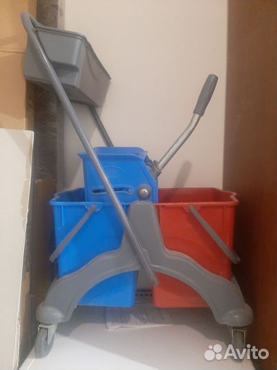 Тележка для уборки с отжимом