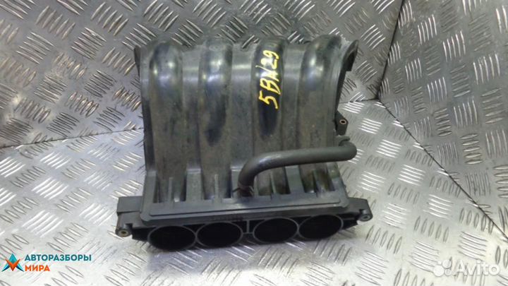Коллектор впускной Nissan Note E11 2006