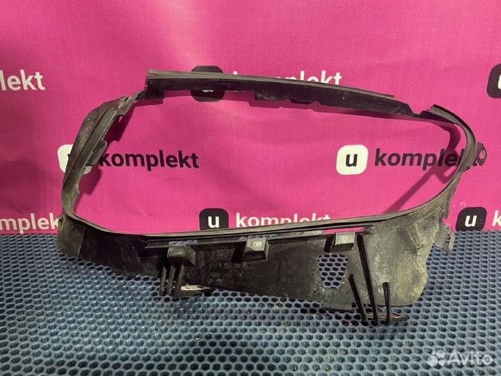 Накладка фары левой L