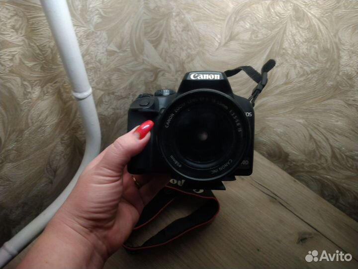 Фотоаппарат Canon 1000d