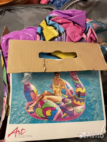 Надувной страус Bestway