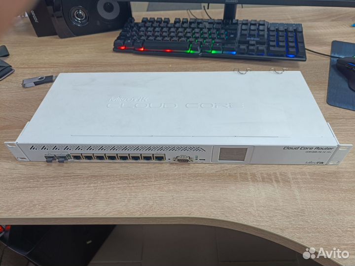 MikroTik CCR1009-7G-1C-1S+