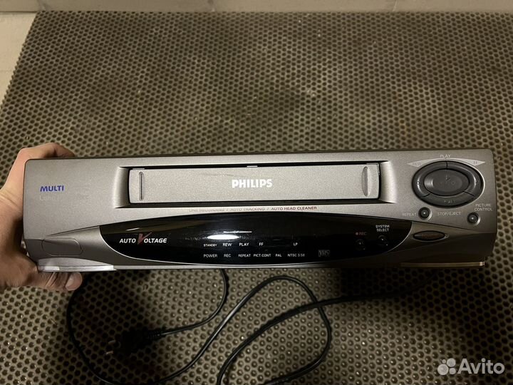 Видеомагнитофон philips