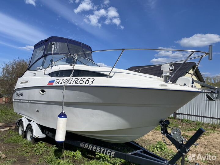 Катер Bayliner 245