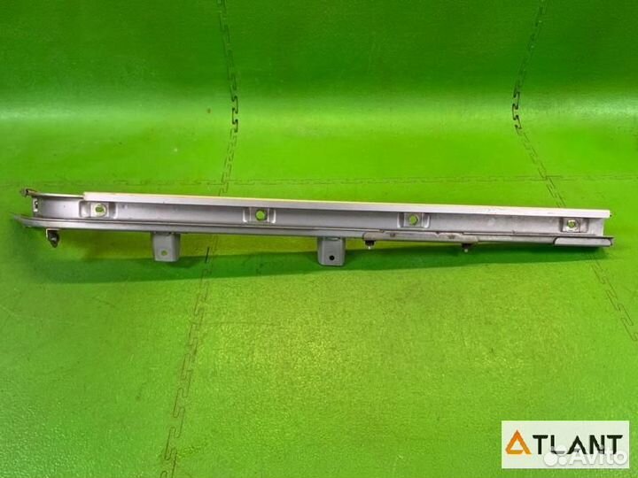 Полозья для сдвижной двери задний правый nissan PR