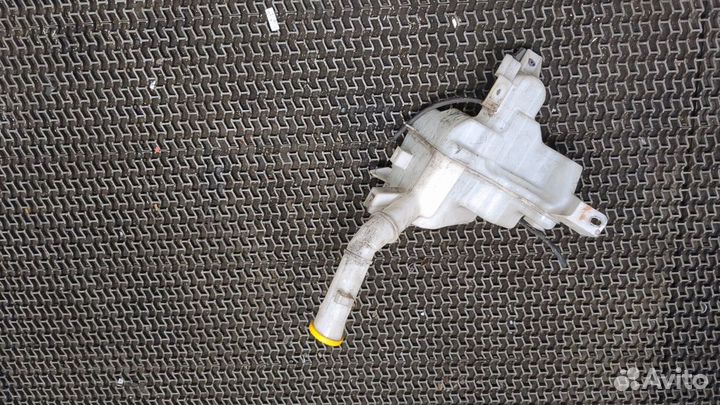 Бачок омывателя Mazda 5 2010, 2011