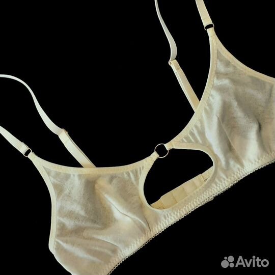 Бюстгальтер бескаркасный новый