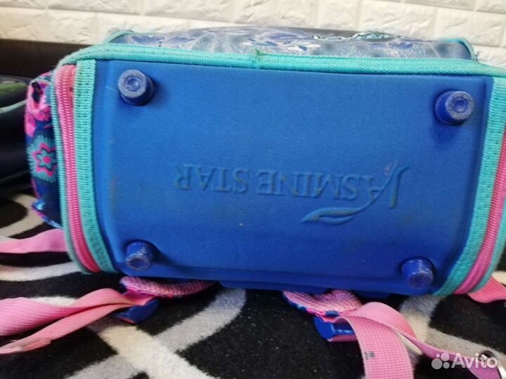 Школьный портфель, рюкзак