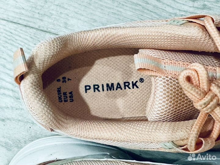 Кроссовки Primark