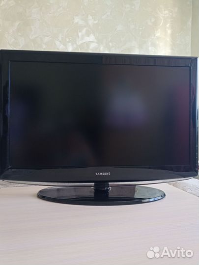 Телевизор Samsung LE37R81