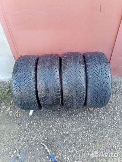 Bfgoodrich G-Force Stud 205/55 R16 94Q