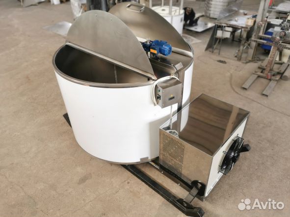 Охладитель молока / Молочный танк на 800 литров