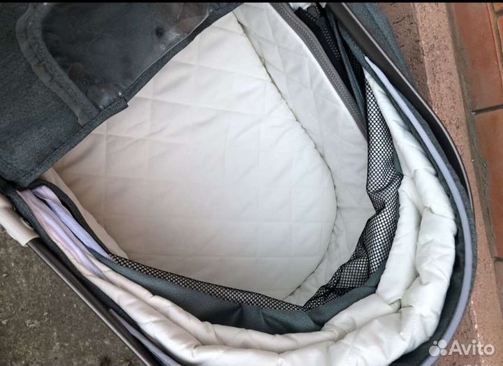 Коляска- трансформер 3в1 с перекидной ручкой