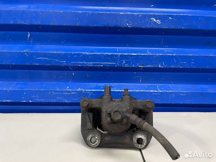 Суппорт задний левый Honda Accord 8 2.4 K24Z3 2012