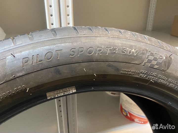 Michelin Pilot Sport 4 SUV 265/45 R21