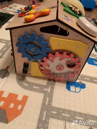 Бизиборд домик со светом