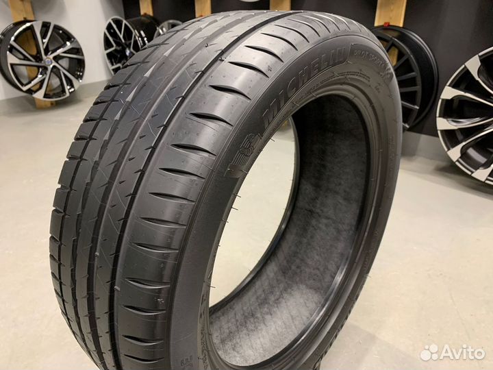 Michelin Pilot Sport 4 295/40 R20 110Y