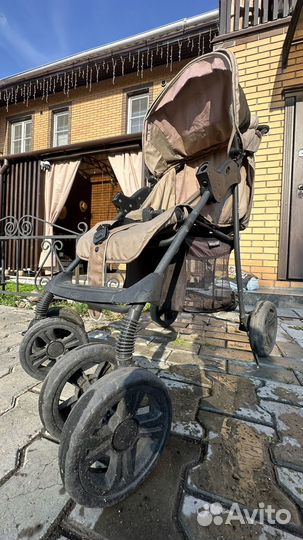 Прогулочная коляска