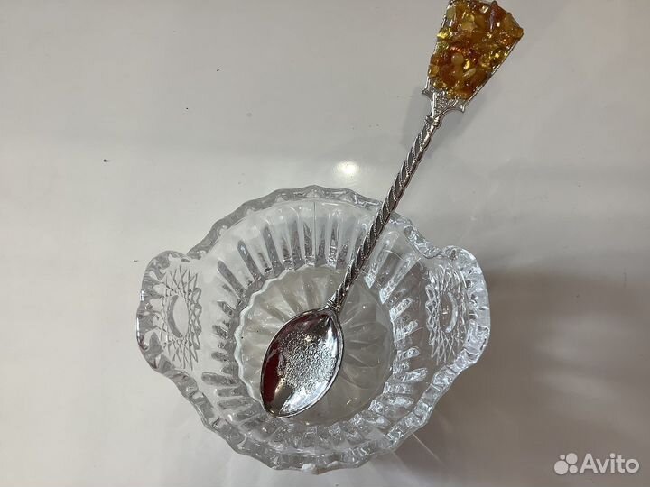 Икорница с ложкой